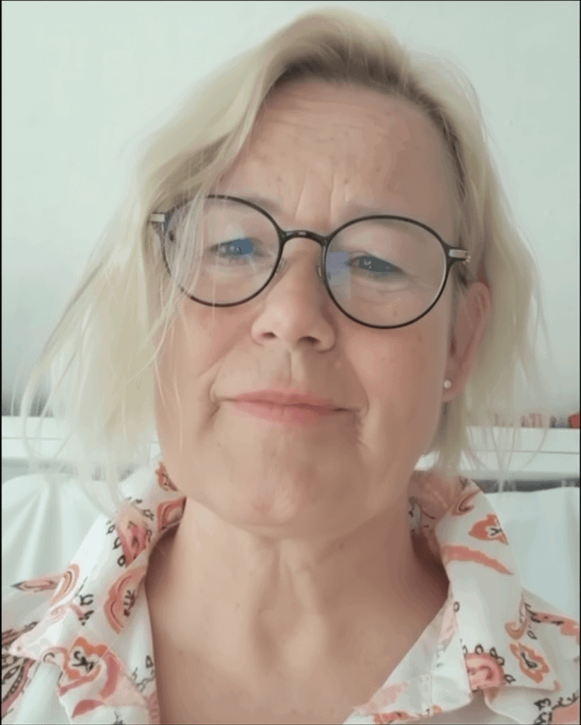 geschichte-frau-brille